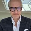Dr. Niklas Huth
